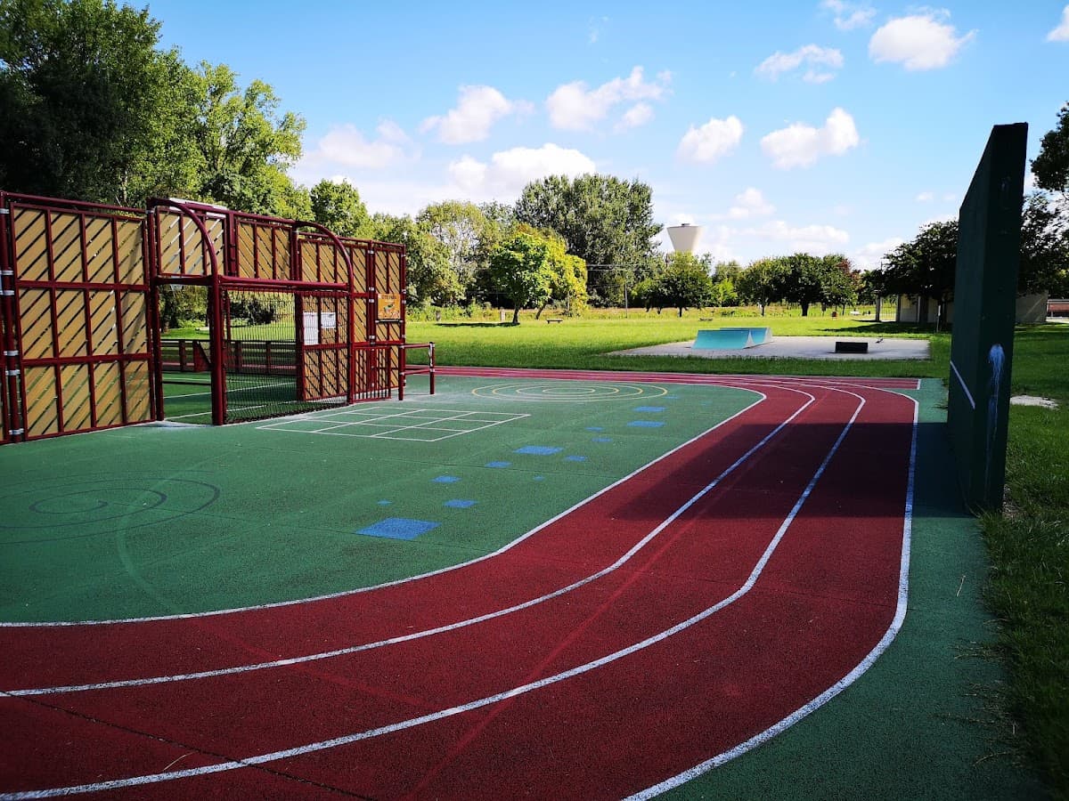 TERRAINS DE SPORTS DE LABARDE