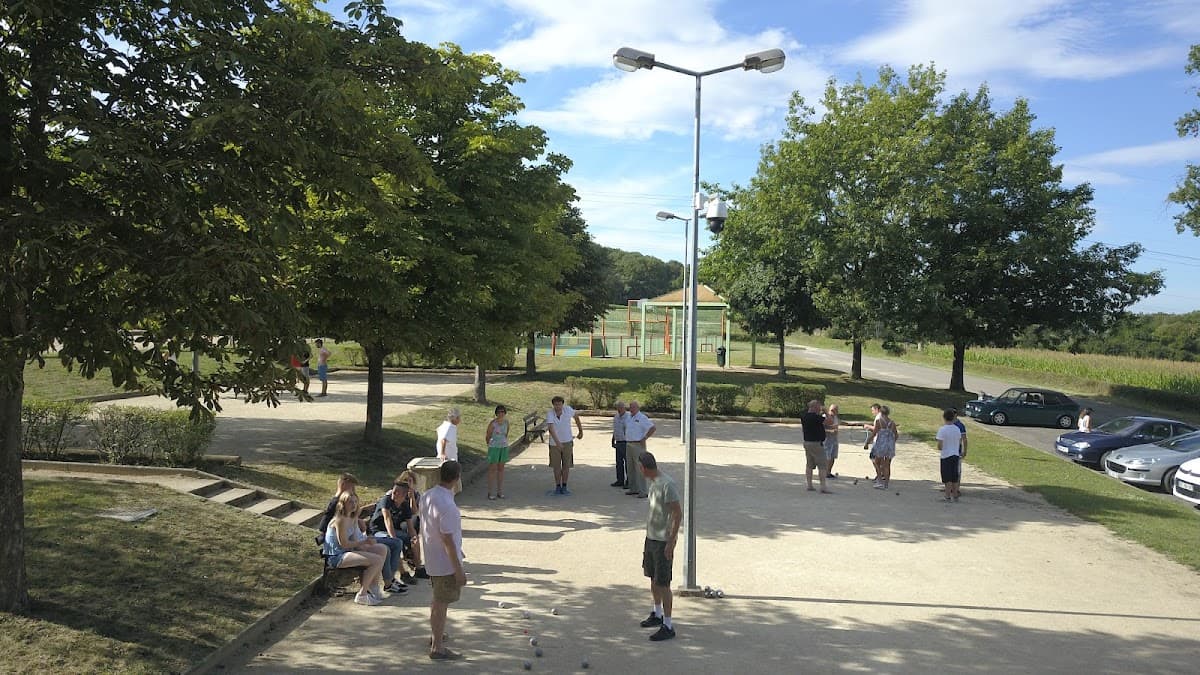 AIRE MULTI-ACTIVITES