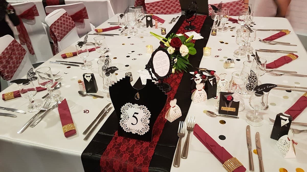 PÔLE JEUNESSE DES BÂTONNES